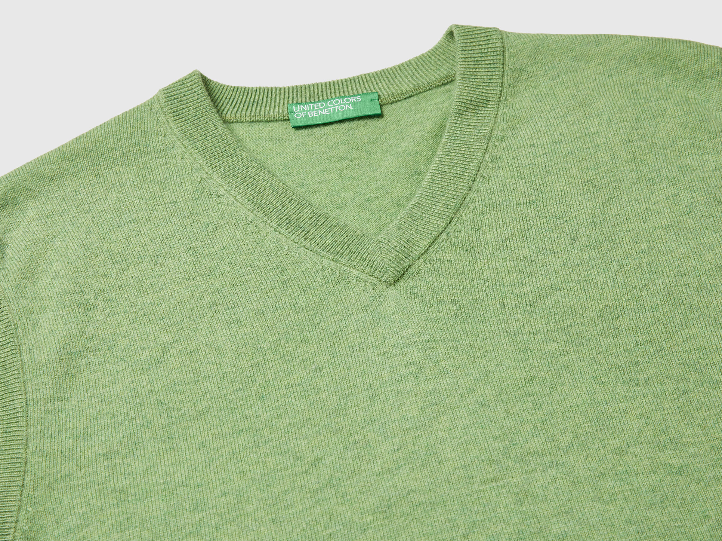 S/L V NECK SWEATER Men image number 3